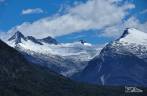 O visual magnífico das montanhas andinas na patagônia chilena, na Carretera Austral, trecho ao sul de Cochrane